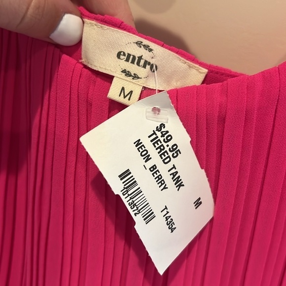 Entro Ruffled Top - Picture 4 of 5